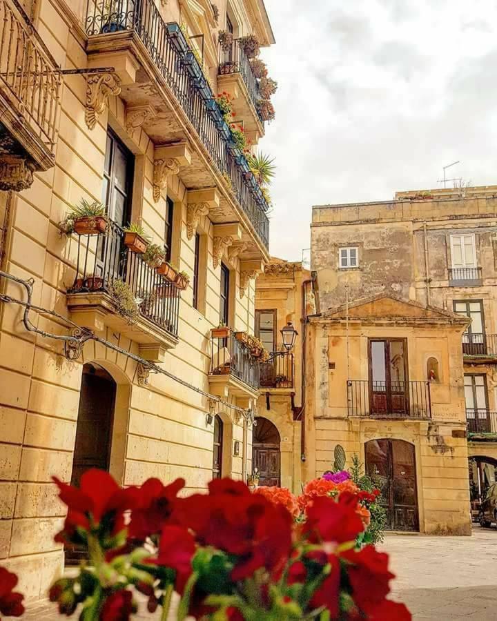 B&B Nido Colorato Fontane Bianche Kültér fotó